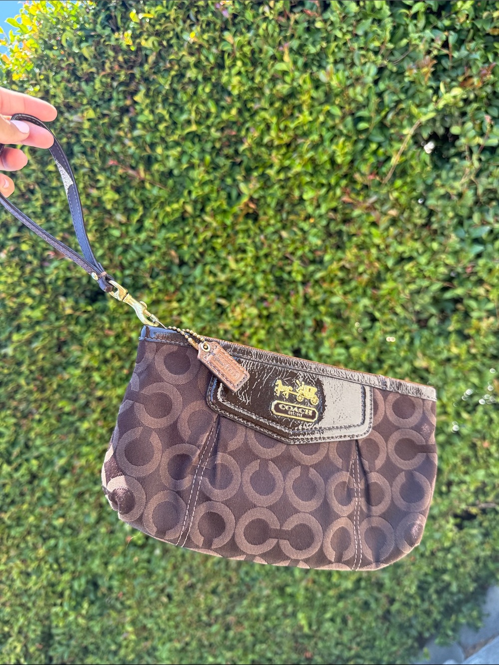 Vintage Large Coach Brown Signature Canvas Wristlet with Gold Accent - Picture 2 of 5
